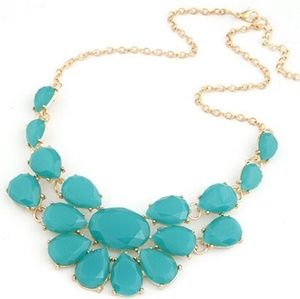Necklace green and golden color